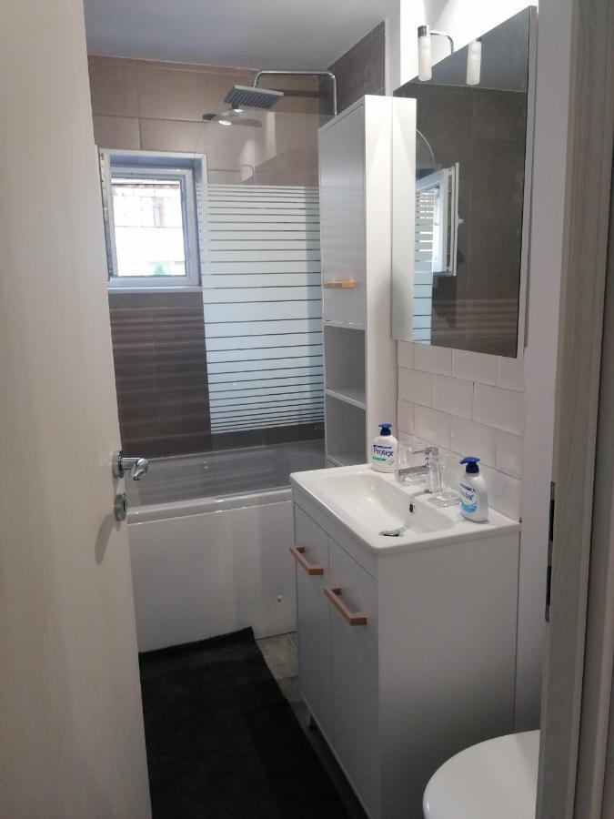 Rosenau Apartment Rîşnov Екстериор снимка